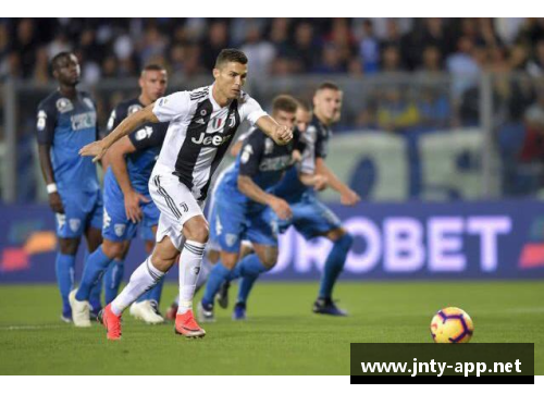 尤文图斯逆转击败AC米兰！C罗梅开二度追平穆里尔，意甲豪强拼杀引关注